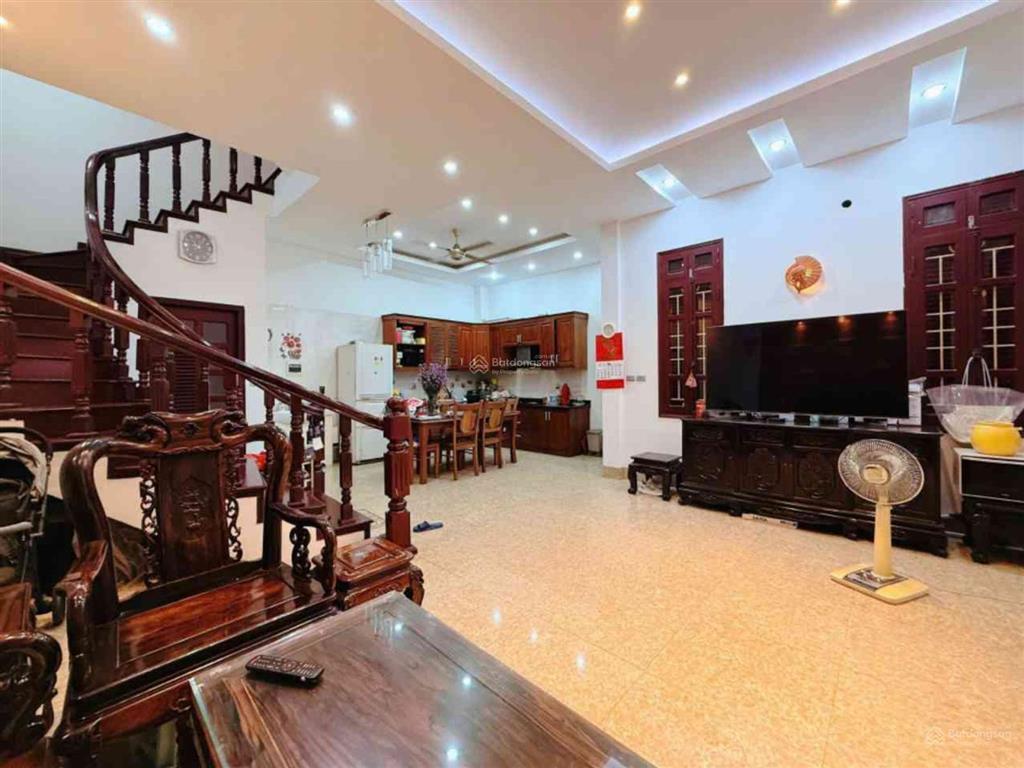 Bán nhà riêng đội cấn nay thuộc phường ngọc hà, ba đình (cũ) 71m2 cách mặt phố 20m