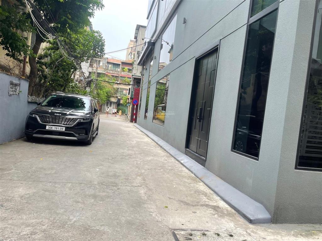 Bán tòa nhà kinh doanh dòng tiền khủng  phân lô ô tô chạy vòng quanh.