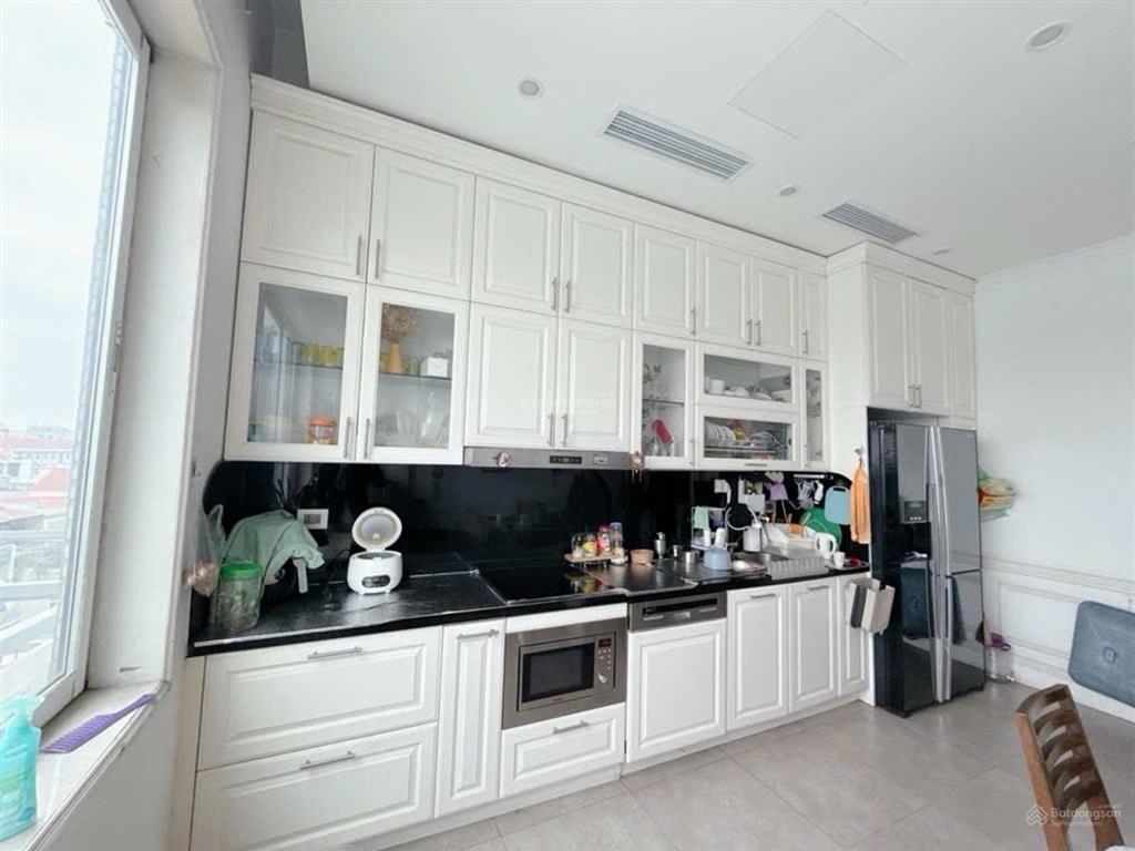 Bán nhà phố cầu giấy ô tô kinh doanh 160m² 2 mặt thoáng