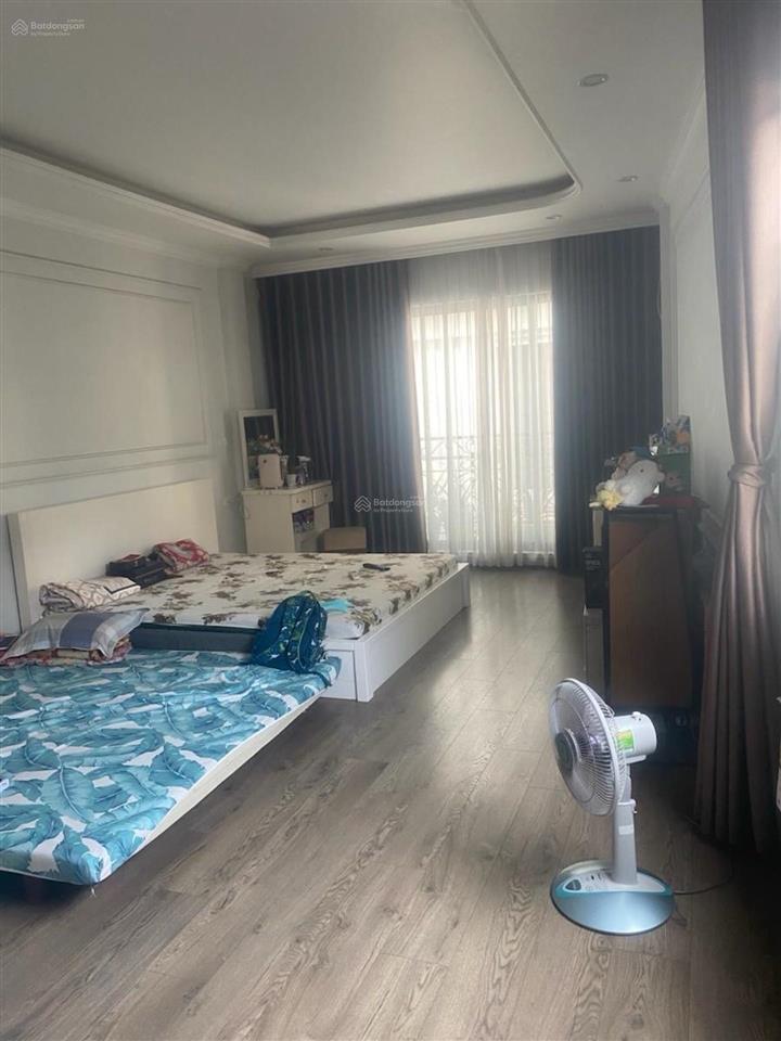 Bán nhà phân lô ô tô đống đa (cũ)  lô góc thang máy  ngõ thông.