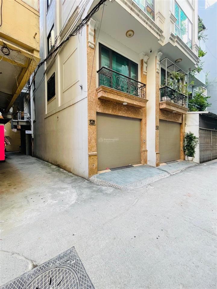 Bán nhà phân lô ô tô đống đa (cũ)  lô góc thang máy  ngõ thông.