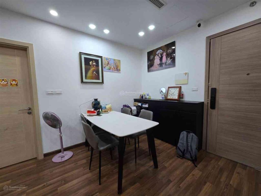 Bán căn hộ chung cư cao cấp giảng võ ba đình 79m²/2ng/2vs