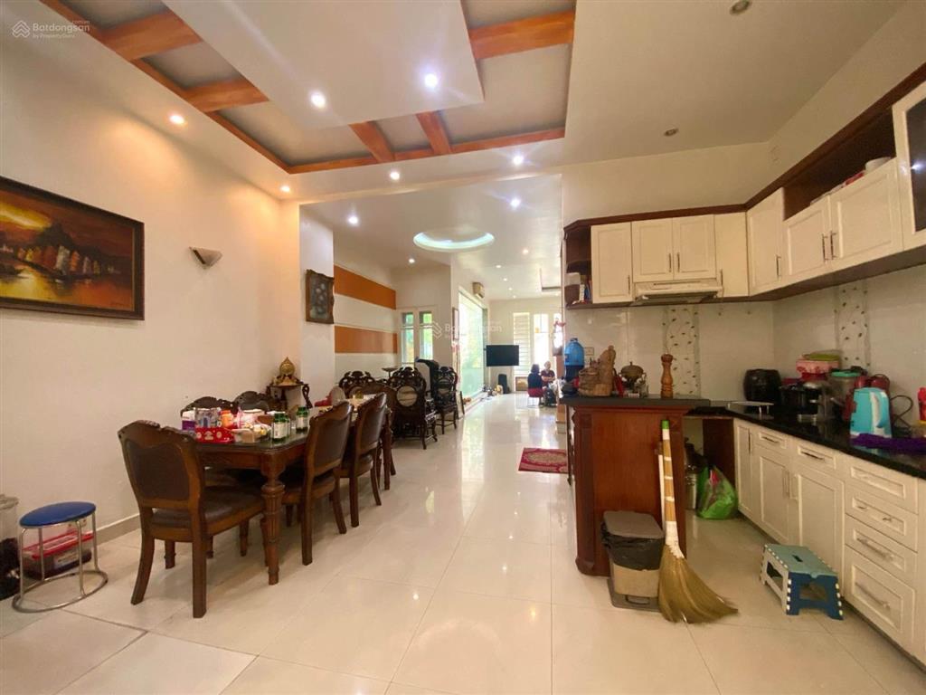 Bán biệt thự khu phân lô ô tô nguyễn đình thi  thuỵ khuê, 128 tỷ