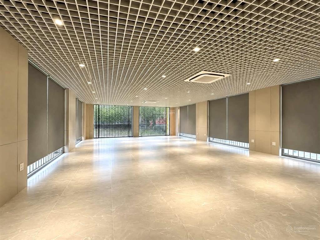 Bán tòa nhà văn phòng xây mới mp xã đàn  đống đa. diện tích 101m² x 10 tầng. mặt tiền 7m.