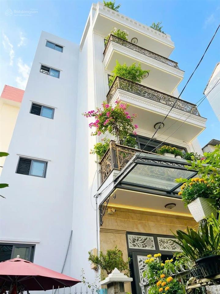 Nhà mới! nguyễn thị minh khai, quận 1. ngang 4,8m  nở hậu 8m. 5 tầng. dân trí. chỉ 15 tỷ