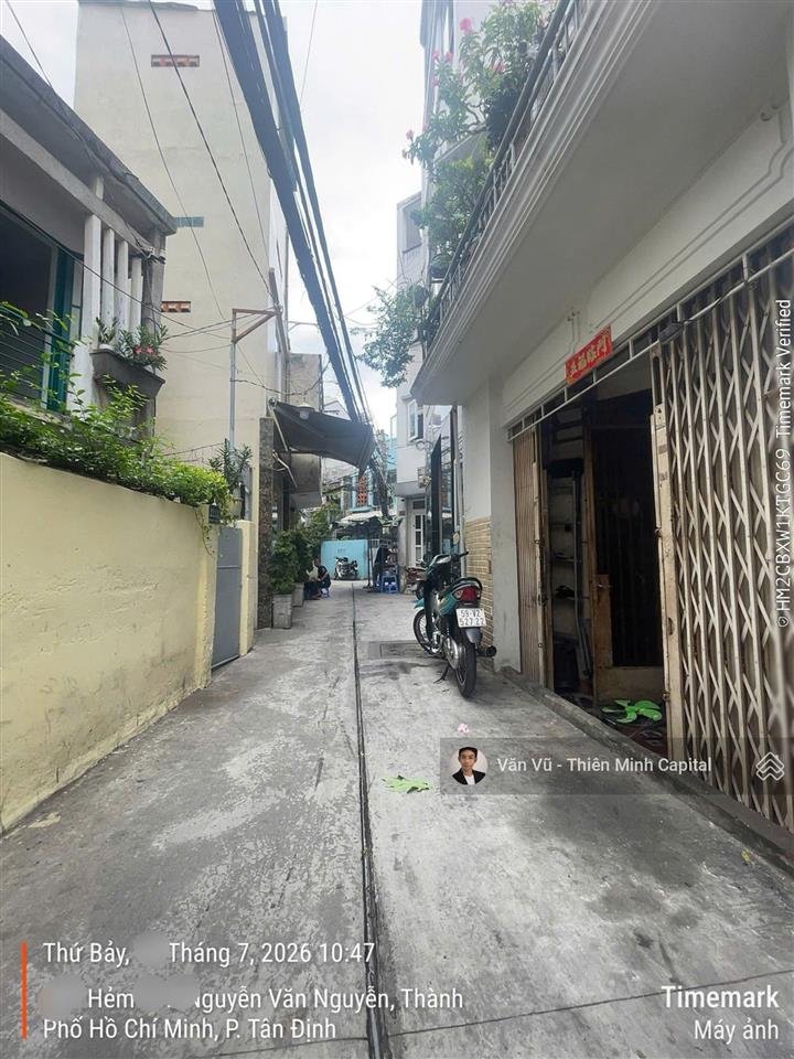 Chỉ 6,4 tỷ có nhà quận 1. căn góc (vuông)  4 tầng. hđ thuê 20tr/tháng. thông hoàng sa