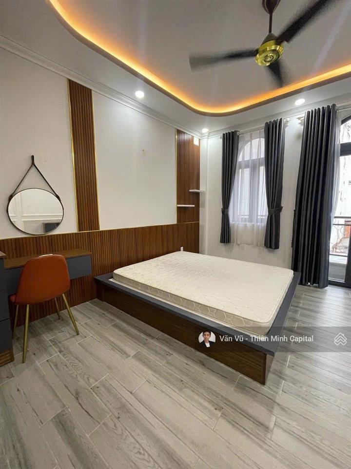 Căn số 1! hxh huỳnh văn bánh, phú nhuận. (4x12m) vuông vức  4 tầng. an ninh, yên tĩnh. chỉ 7,8 tỷ.