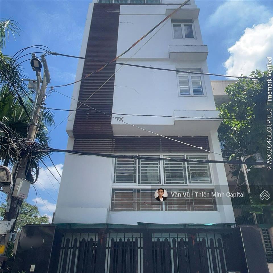 Siêu hiếm! hxh cách mạng tháng tám, q3. (5,2x18,6m)  6 tầng. căn góc, nhà mới. chỉ 22 tỷ tl