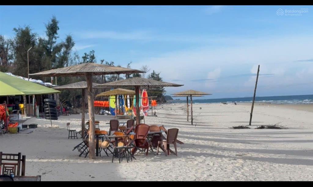 Bán mảnh đất phố đi bộ minh châu đang kinh doanh nhà hàng thùy chinh rất đông khách