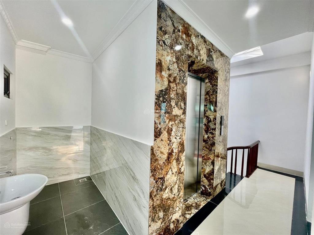 Siêu hiếm! nhà đẹp trần duy hưng  cg  gần phố  3 thoáng 56m2 * 6 tầng thang máy  10m ra ô tô