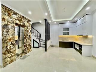 Siêu hiếm! nhà đẹptrần duy hưng  cg  gần phố  3 thoáng 58m2 * 6 tầng thang máy  10m ra ô tô