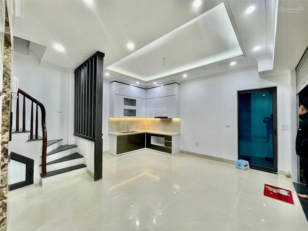Siêu hiếm! nhà đẹp trần duy hưng  cg  gần phố  3 thoáng 56m2 * 6 tầng thang máy  10m ra ô tô