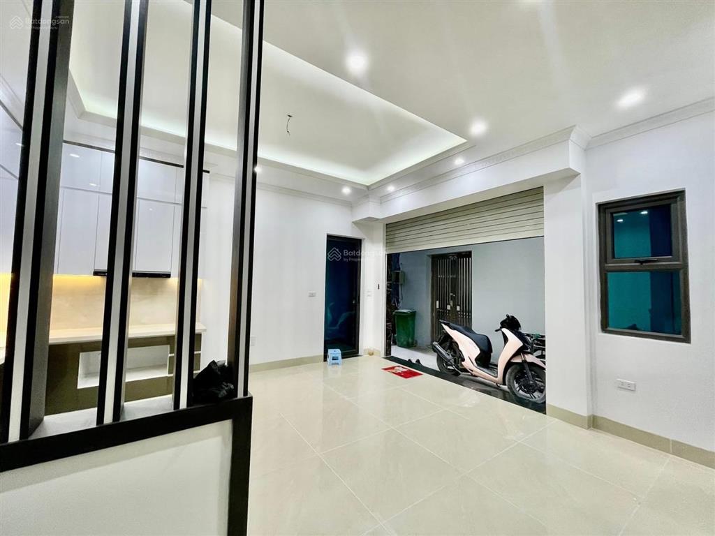 Siêu hiếm! nhà đẹp trần duy hưng  cg  gần phố  3 thoáng 56m2 * 6 tầng thang máy  10m ra ô tô