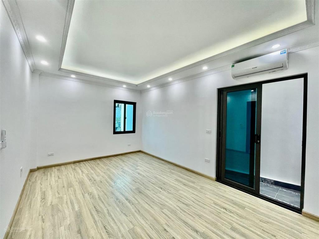 Siêu hiếm! nhà đẹp trần duy hưng  cg  gần phố  3 thoáng 56m2 * 6 tầng thang máy  10m ra ô tô