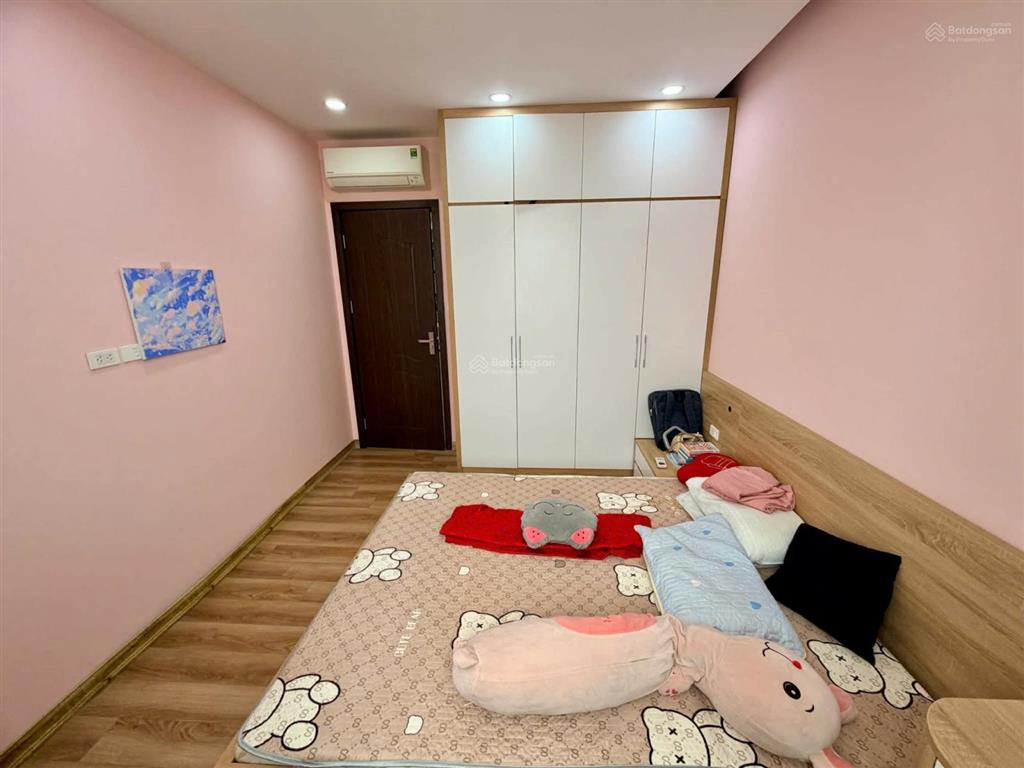 Hiếm ! nhà đẹp  38m2 * 4 tầng  mt  4,5m  20m ra mặt phố  nội thất lung linh  mua ở cực sướng