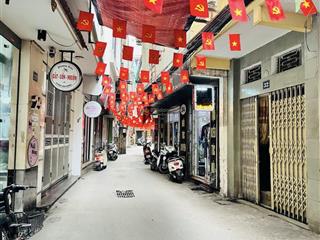 Bán đất tặng nhà  trung tâm đống đa  thửa đất 50m2 * mt 7,5m  vuông đẹp  nở hậu  gần phố