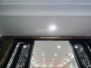 Chdv đường láng 78m2* 6tầng  mt 4m  20 tỷ đống đa  gần phố  an sinh đỉnh cao  pccc đầy đủ