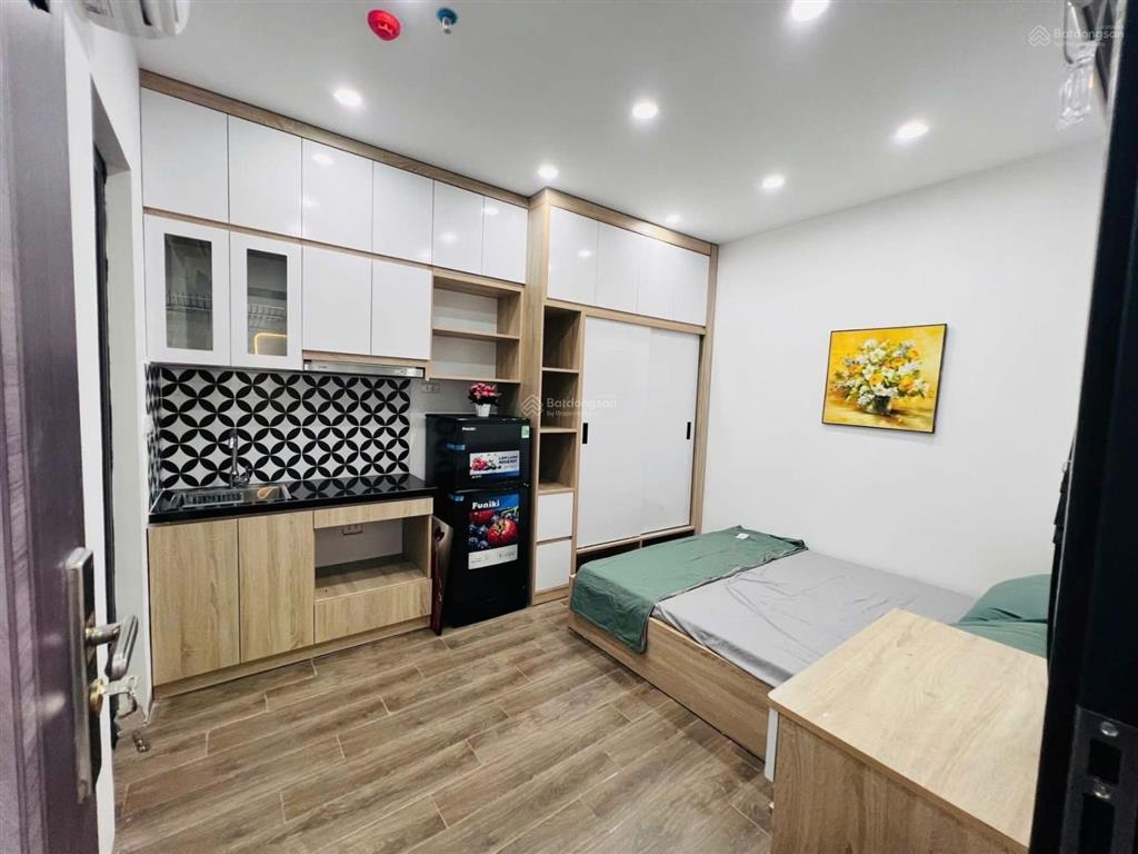 Chdv đường láng 78m2* 6tầng  mt 4m  20 tỷ đống đa  gần phố  an sinh đỉnh cao  pccc đầy đủ