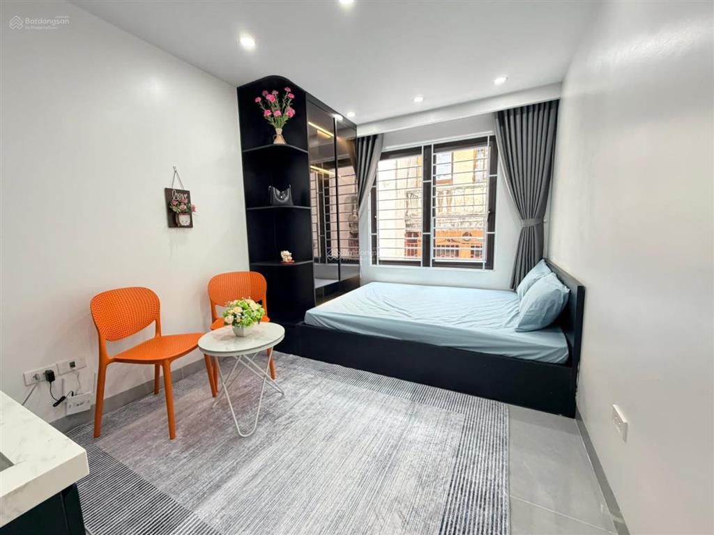 Vippchdv cg 20pkk  7 tầng thang máy * mt5.6m  gần ô tô  dt 110tr/th  2 mặt thoáng  sổ vuông