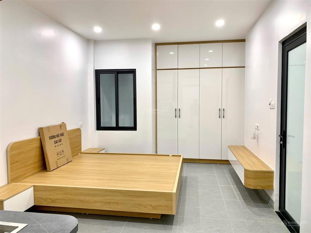Toà chdv láng, đống đa  mặt ngõ thông  gần phố  11 phòng khép kín
55m x 7t, mt 6.5m