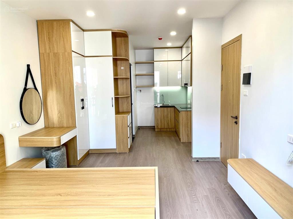 Toà chdv láng, đống đa  mặt ngõ thông  gần phố  11 phòng khép kín
55m x 7t, mt 6.5m