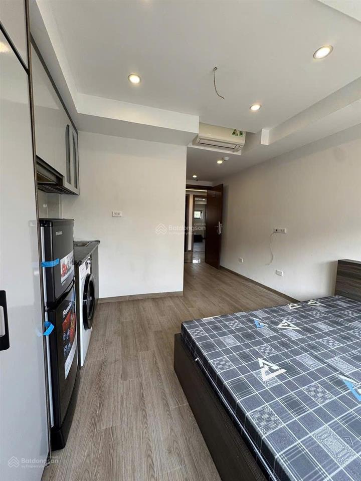 Chdv trung kính, cầu giấy  nhà mới 7t thang máy  65m x 7t, mt 4.5, $21