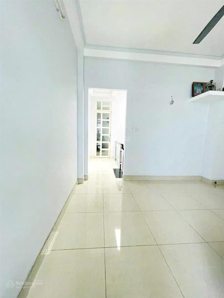 Nhà nguyễn thị thập, 5 tầng, 90m2, 4m x 22m, ô tô đậu trong nhà, hơn 11 tỷ, cách mt 40m