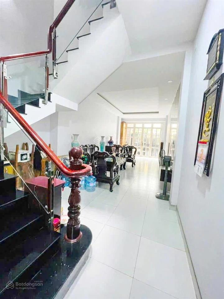 Nhà nguyễn thị thập, 5 tầng, 90m2, 4m x 22m, ô tô đậu trong nhà, hơn 11 tỷ, cách mt 40m