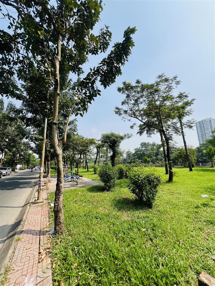 Đất biệt thự, mt đường 14m, view trực diện sông, cách phú mỹ hưng 500m, 7m x 20m, 140m2, 27 tỷ