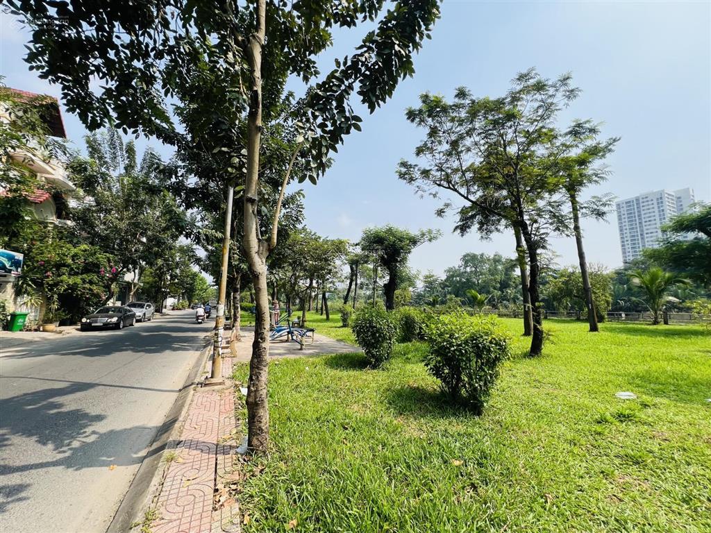 Đất biệt thự, mt đường 14m, view trực diện sông, cách phú mỹ hưng 500m, 7m x 20m, 140m2, 27 tỷ