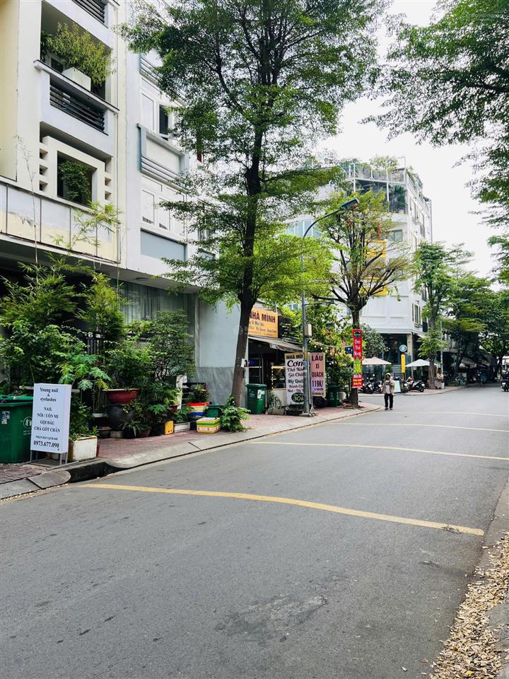 Nhà mt đường, kdc kim sơn, ngay cổng đh tôn đức thắng, 10m x 20m, 6 tầng có hầm, khu hiếm nhà bán