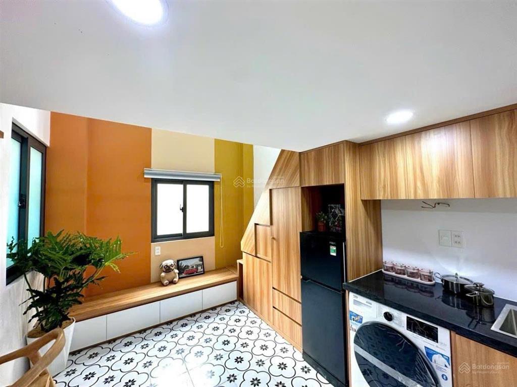 Bán căn hộ dịch vụ, khu kiều đàm, 7m x 20m, hầm 7 tầng, hđ thuê 160tr/tháng, sát khu him lam