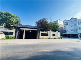 Biệt thự sân vườn, 625m2,căn góc 2mt, 25m x 25m, cách trường canada phú mỹ hưng chỉ 5 phút.