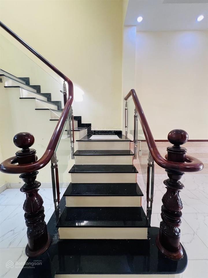 Bán nhà 3 tầng, khu kiều đàm, đường ô tô 6m, ngay khu him lam, 4m x 19m, 77m2 hơn 9 tỷ còn tl