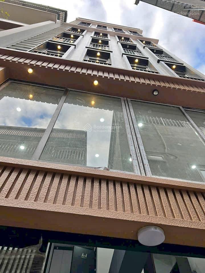 Toà ccmn trung tâm đống đa giảng võ  cát linh  dt 65m2  6 tầng  12pkk  dòng tiền 80tr/tháng.