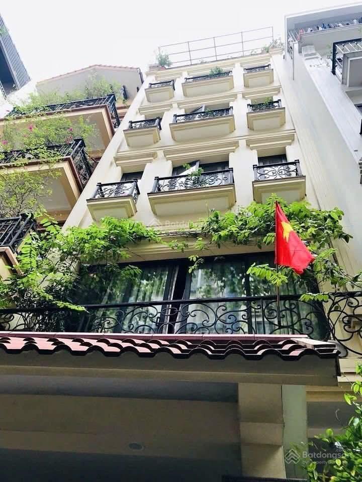 Phân lô ô tô vào nhà phố đoàn thị điểm  cát linh  90m2 sổ đẹp  6 tầng thang máy.