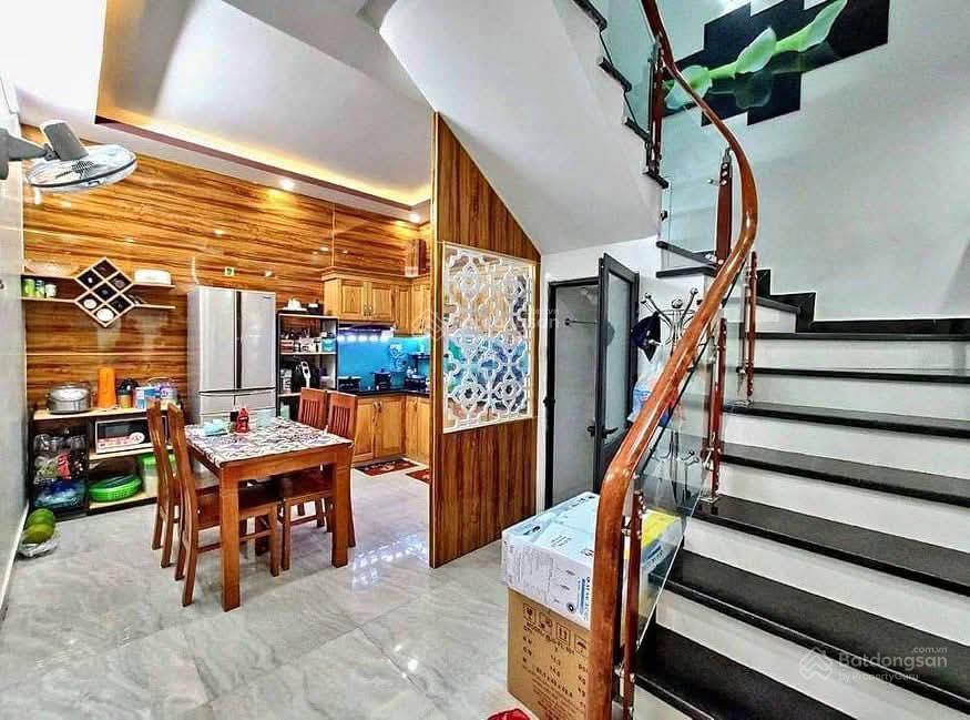 Mặt ngõ thông kd ngay ngã tư sở  phố quan nhân  dt 50m2  giá chỉ 11.8 tỷ.