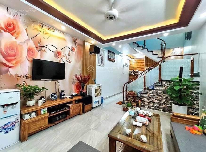 Mặt ngõ thông kd ngay ngã tư sở  phố quan nhân  dt 50m2  giá chỉ 11.8 tỷ.