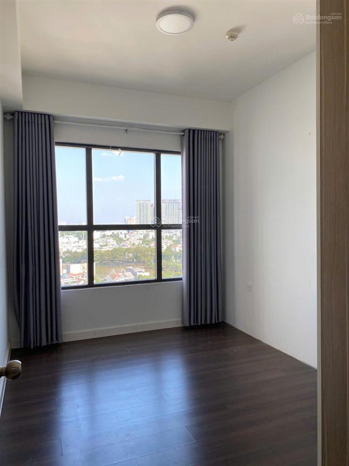 Bán căn 1pn+ giá tốt 6.1 tỷ bao hết, sổ hồng sẵn  the sun avenue, view sông đông nam thoáng mát.