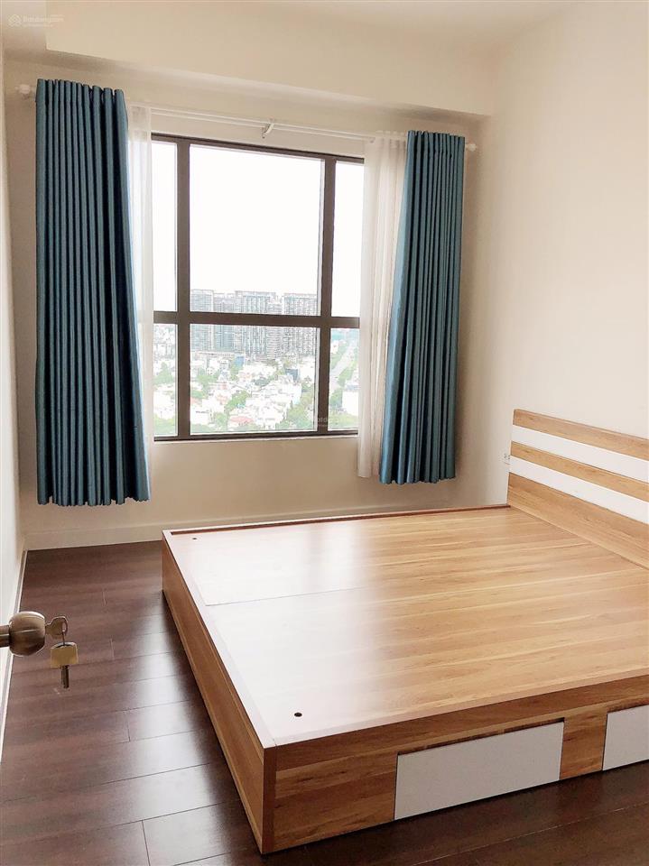 Bán căn 1pn+ giá tốt 6.1 tỷ bao hết  the sun avenue, lầu cao view sông đông nam thoáng mát