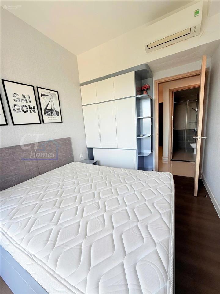 Sổ hồng sẵn  bán nhanh căn 2pn view sông the sun avenue giá tốt 7.55 tỷ