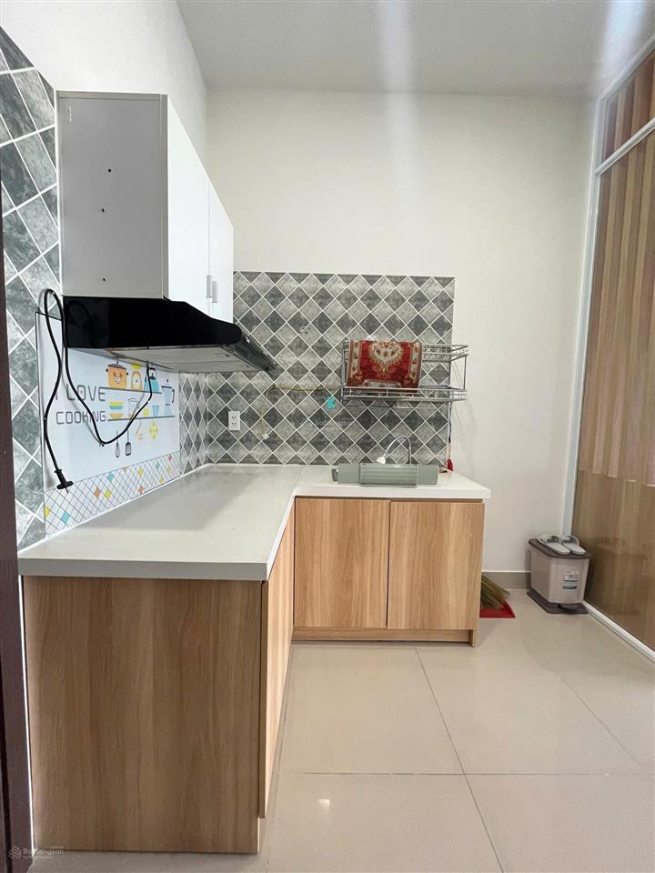 Sổ hồng sẵn, chủ giảm giá bán nhanh căn officetel 48m2  the sun avenue giá đầu tư