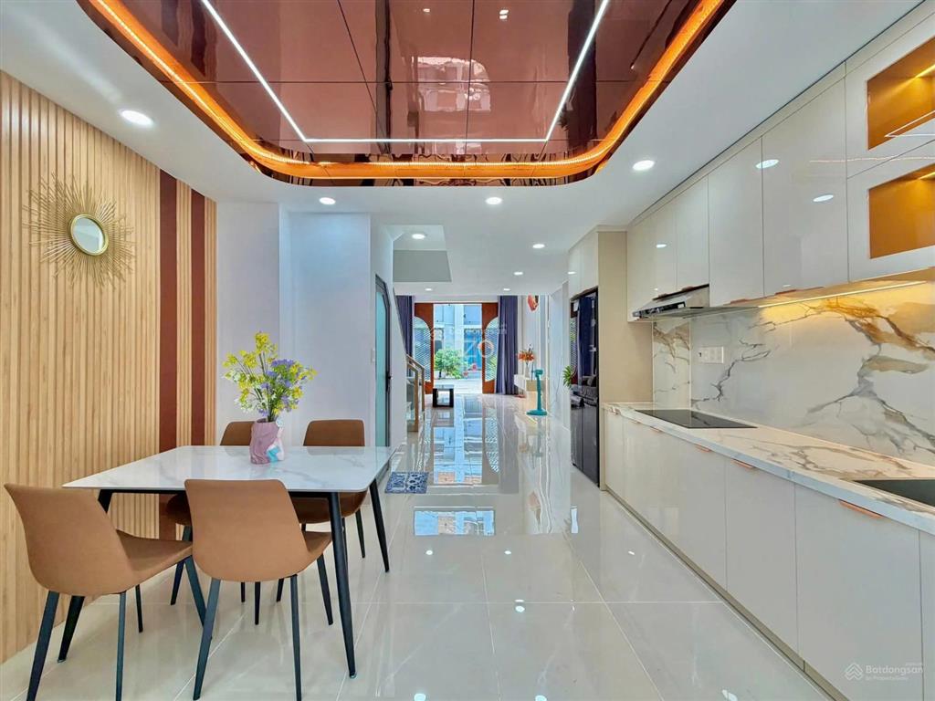 Bán nhà riêng 4 tầng ở lê quang định, 10,5 tỷ, 52m2, 3pn, 4wc