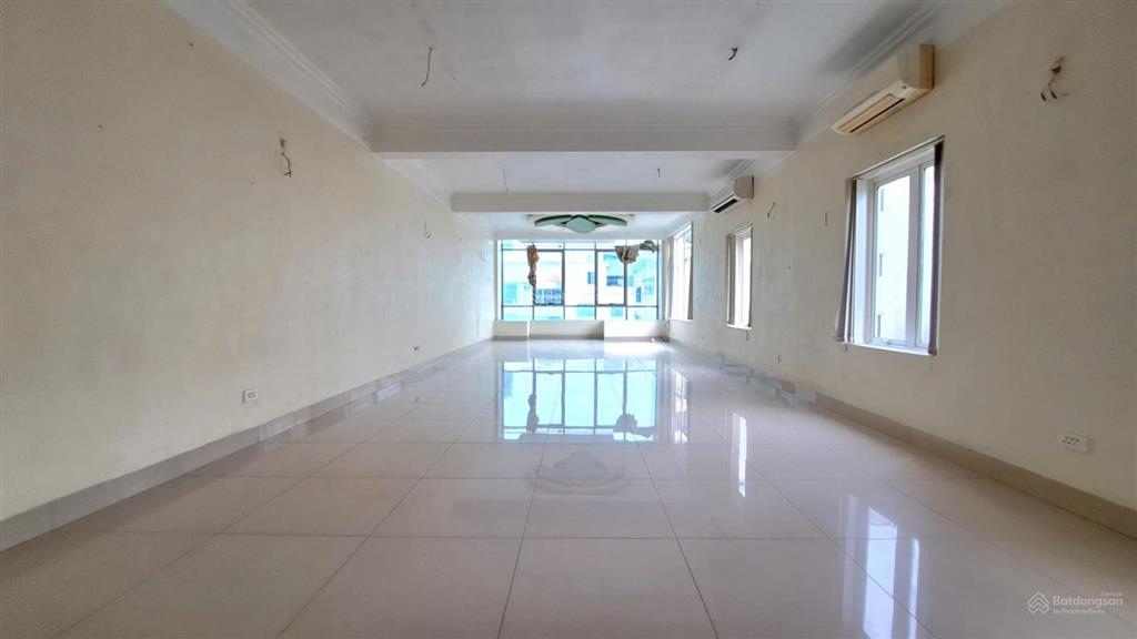 Cho thuê nhà 100m2 x 7 tầng  ngõ 168 kim giang  kinh doanh sầm uất
