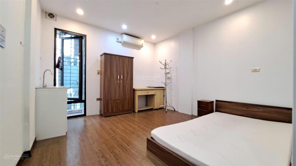 Cho thuê phòng trọ 30m2 ngõ 40 tạ quang bửu  khu bách khoa