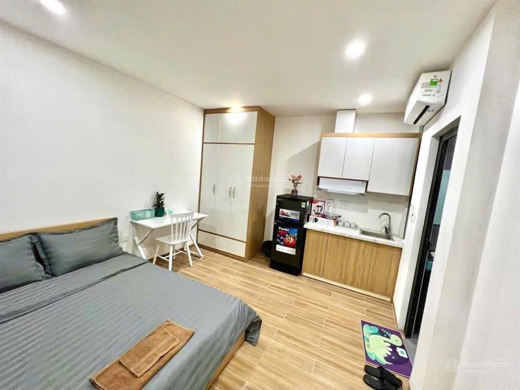 Bán tòa chdv phố tạ quang bửu  90m2 x 6 tầng  16 phòng  giá 25 tỷ