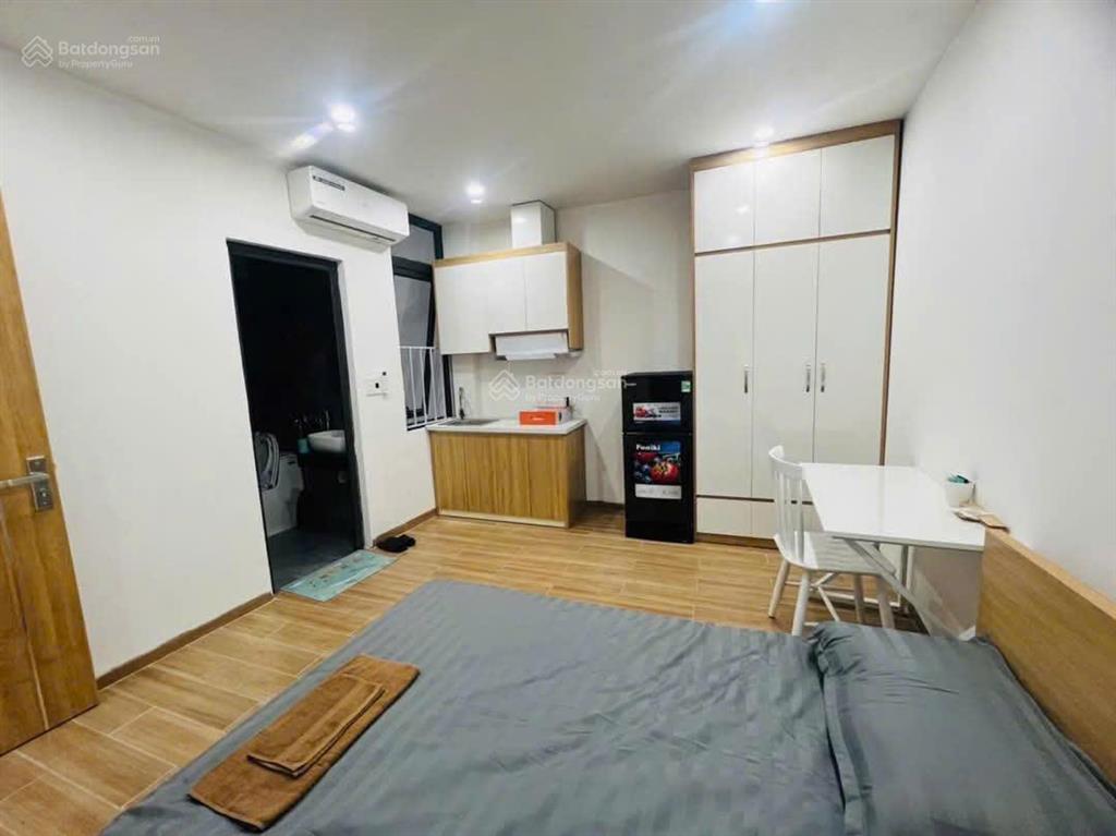 Bán tòa chdv phố tạ quang bửu  90m2 x 6 tầng  16 phòng  giá 25 tỷ