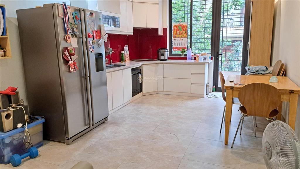 Bán nhà phân lô bách khoa  ngõ 40 tạ quang bửu  kinh doanh đỉnh  70m2 x 6 tầng  giá 30.8 tỷ