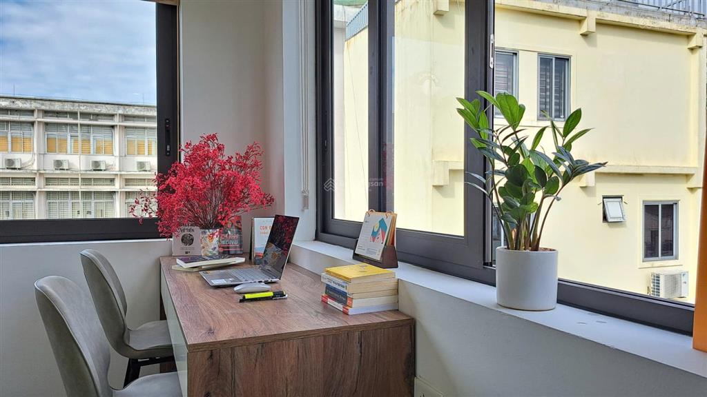 Cho thuê phòng 40m2 cao cấp cực đẹp  ngõ 40 tạ quang bửu  khu bách khoa