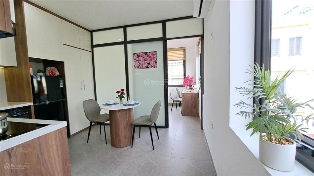 Cho thuê phòng 40m2 cao cấp cực đẹp  ngõ 40 tạ quang bửu  khu bách khoa